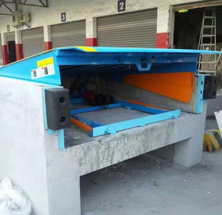 固定式登車(chē)橋